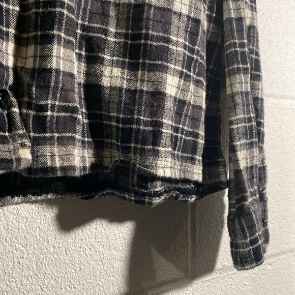 Grey and Black Flannel Button Down Shirt -size XL - Picture 3 of 7